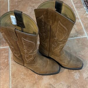 Shyanne Tan Leather Boots